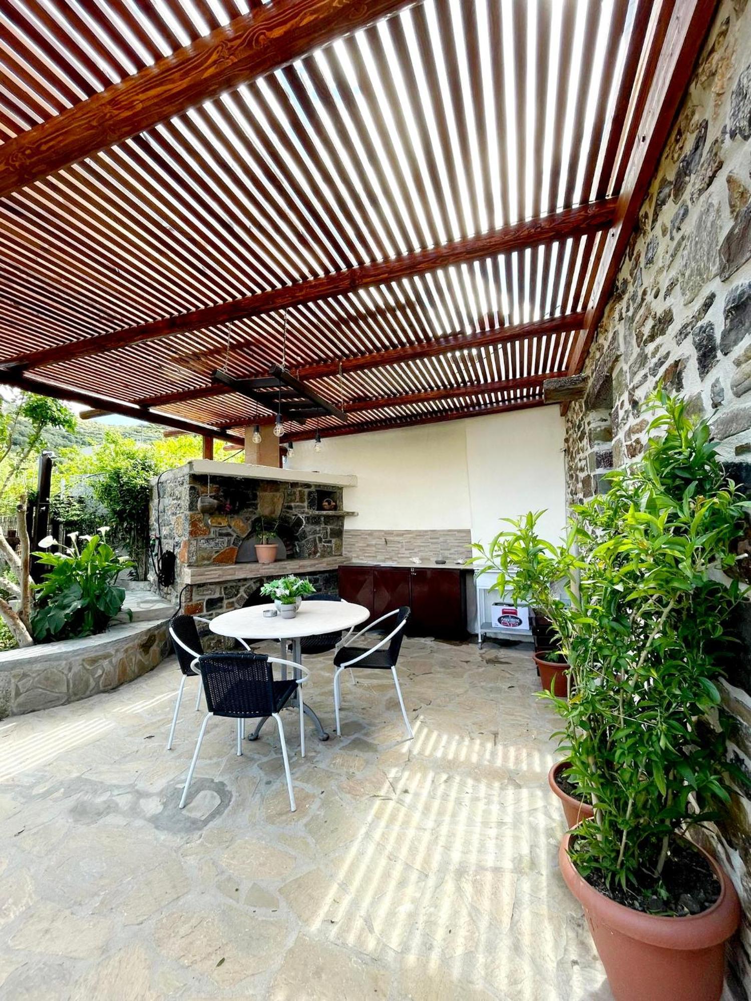 Platipodi Stone House Villa Nikithianos Bagian luar foto